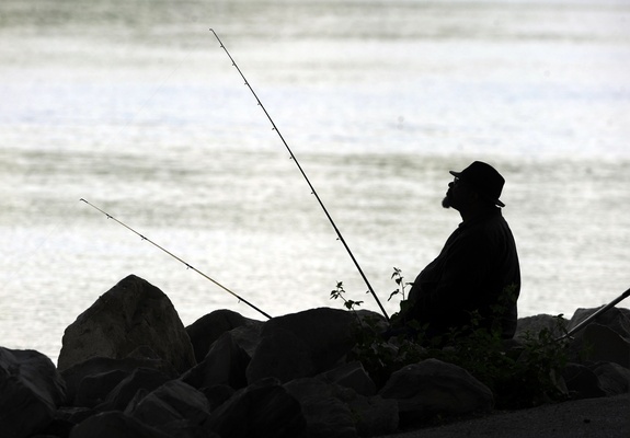 052710_FISHING FEATURE 1-2 LON.jpg